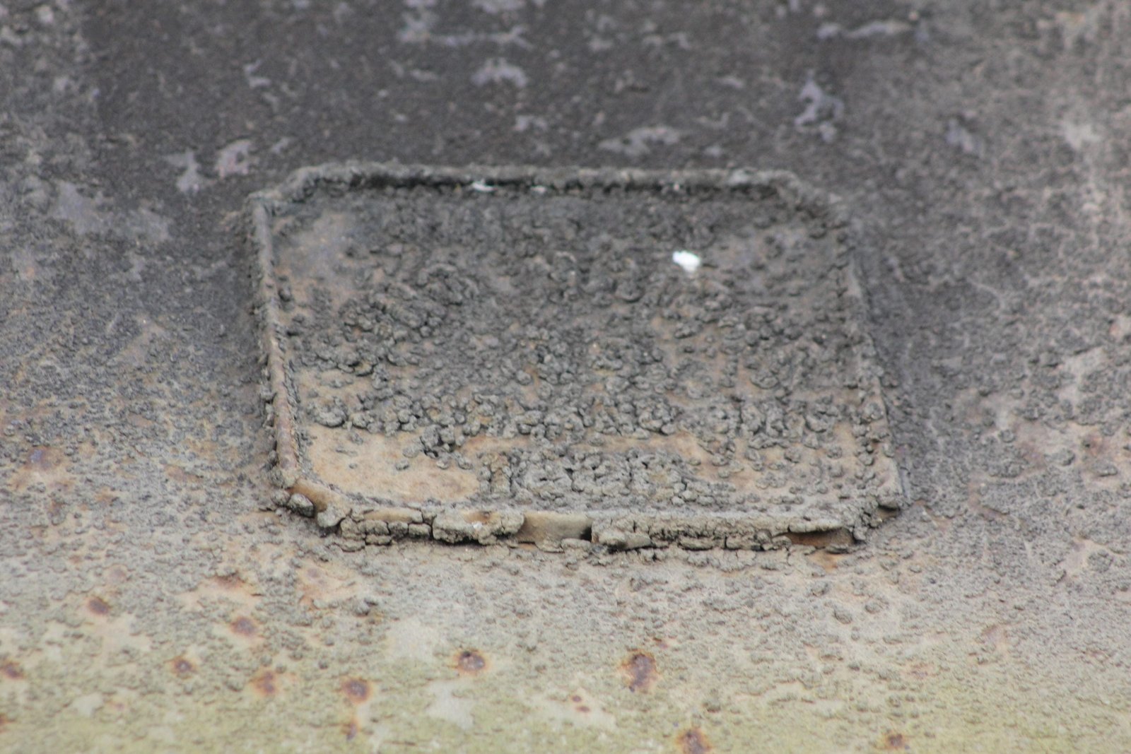 Plaque, south span